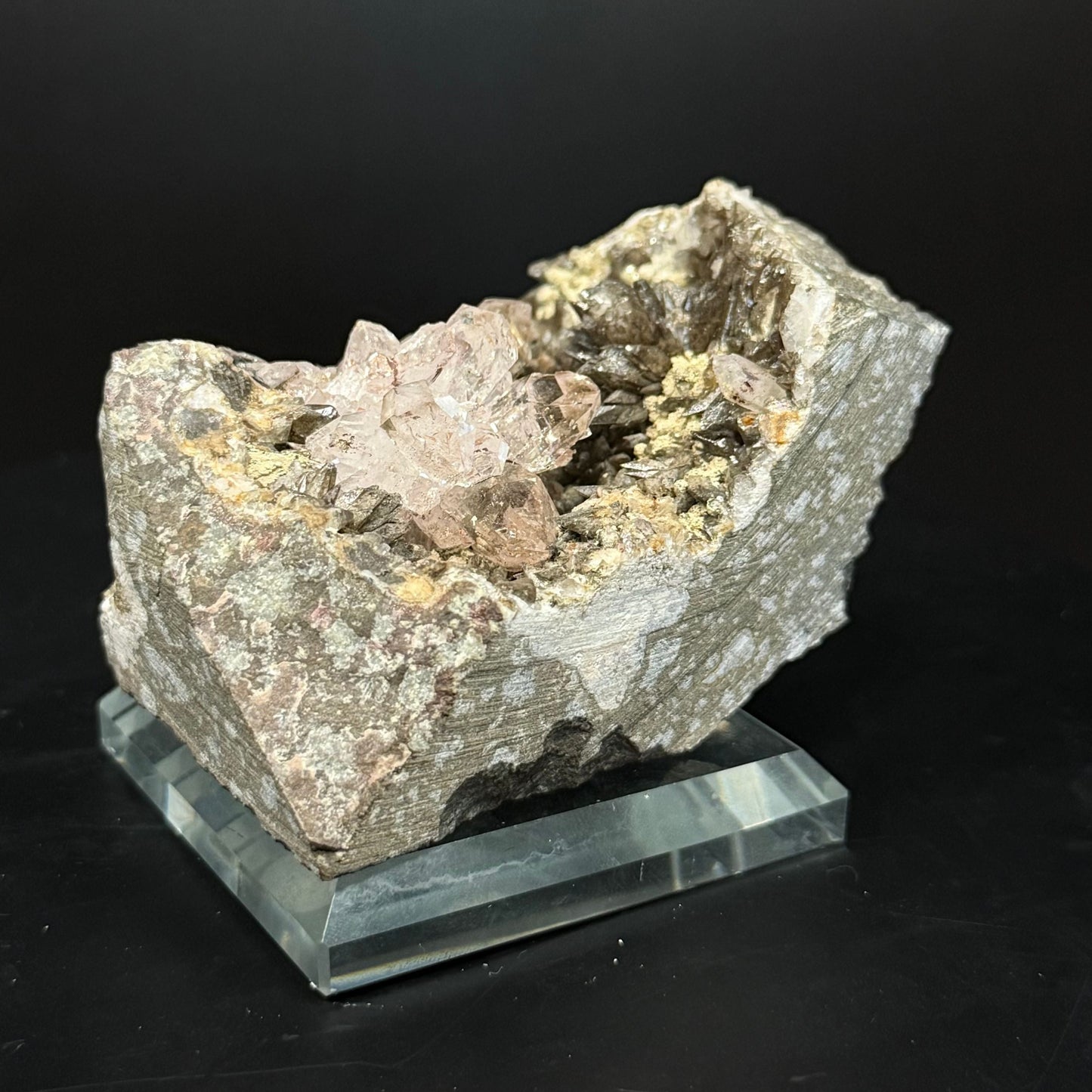 Rare Brandbert Quartz – 3.06” | 0.26 Kg