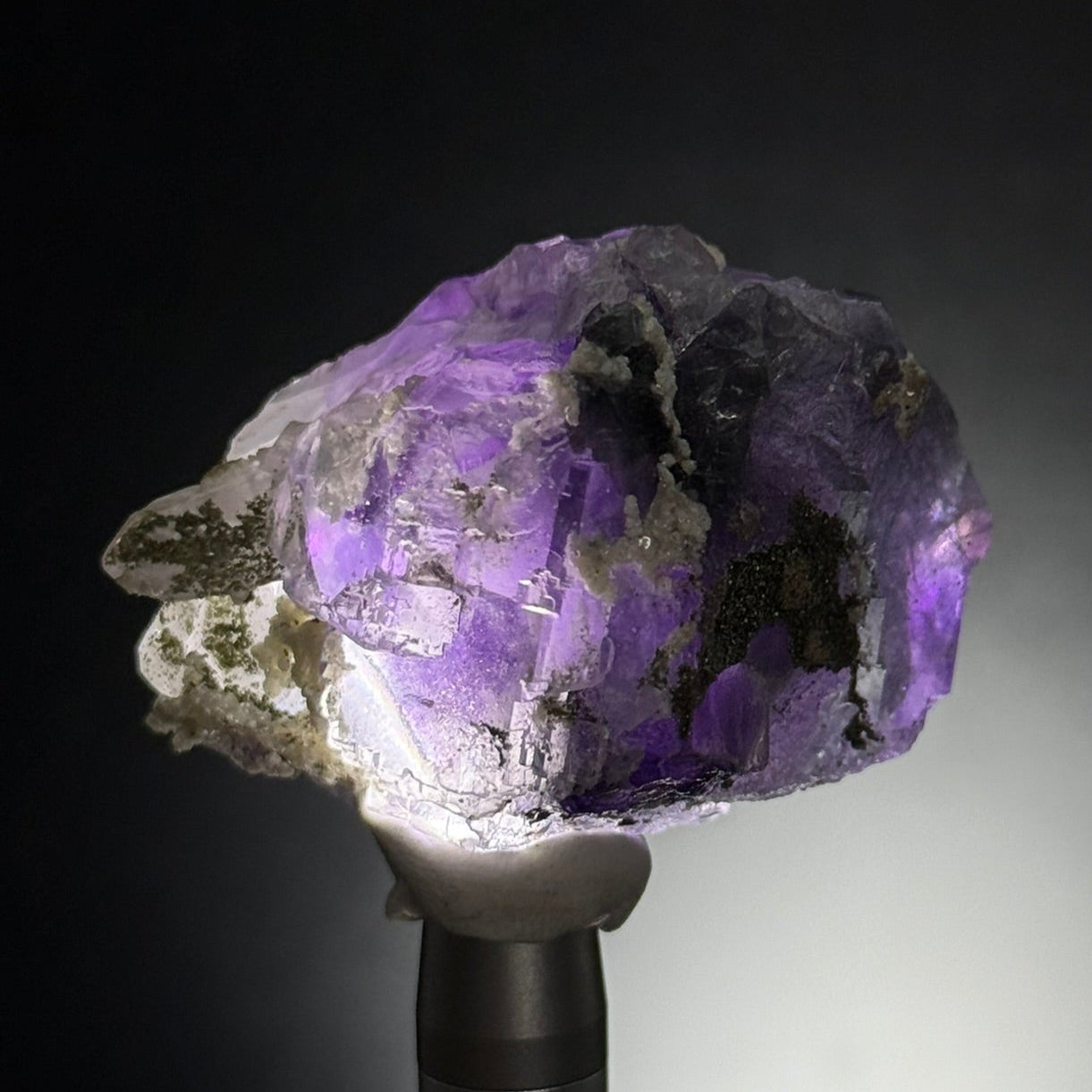 Yao Gang Xian Fluorite from Hunan Province 3 - 83.91g