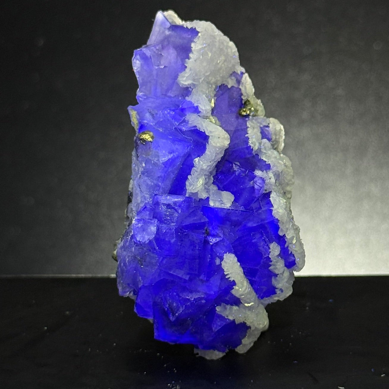 Yao Gang Xian Fluorite from Hunan Province 8 - 113.4g