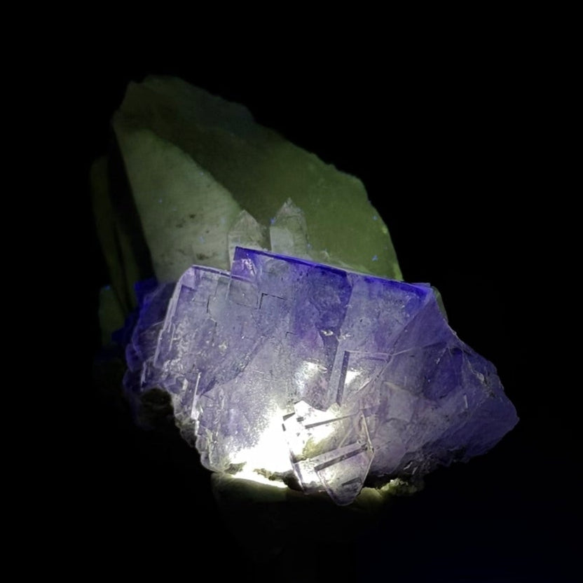 Yao Gang Xian Fluorite from Hunan Province 10 - 63.5g
