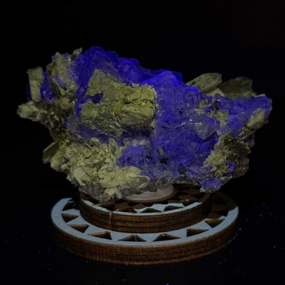 Yao Gang Xian Fluorite from Hunan Province 11 - 92.99g