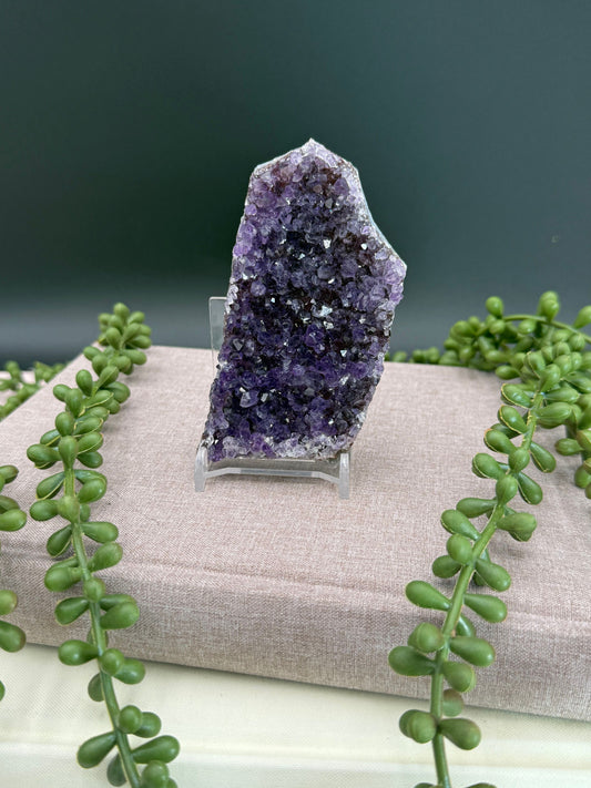 Rare Amethyst Sheet – 0.17 Kg